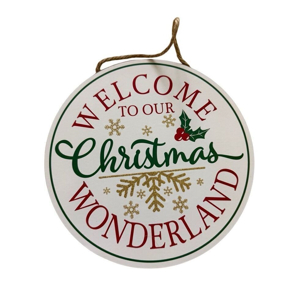 “Welcome to Our Christmas Wonderland” Circular Wall Art Wooden 9”‎ x 9”